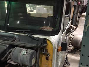 Used 2002 International 9200I Cab (Stock #232)) Part Image
