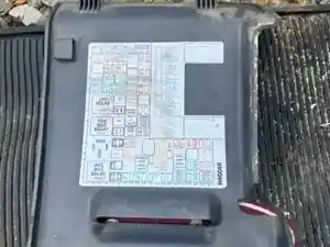 Used 2014 Peterbilt 579 Fuse Box (Stock #1318)) Part Image