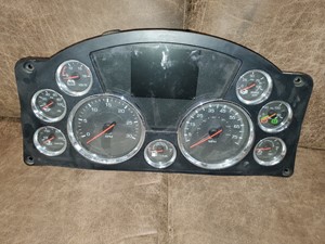 Used 2015 Kenworth T680 Instrument Cluster (Stock #352)) Part Image