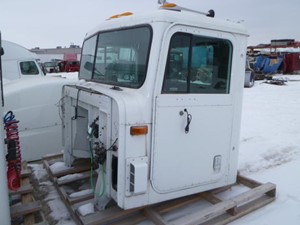 Used International Cab (Stock #CAB442VSTD)) Part Image