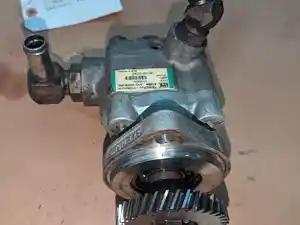 Used International Steering Pump Image