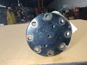 Used Spicer/Dana 19060S Axle Shaft Image