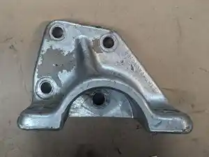 Used Ford Engine Mount (Stock #434)) Part Image