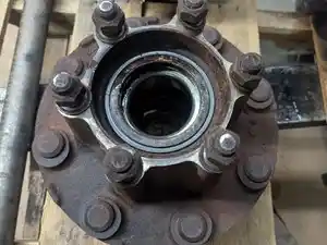 Used HUB PILOT Hub (Stock #641)) Part Image