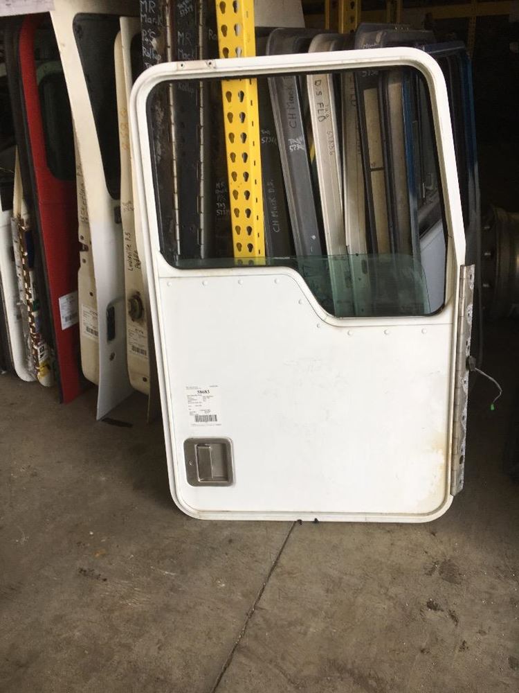 Used KENWORTH T800 Door for sale Thorndale Pennsylvania United States