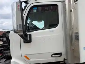 Used 2019 Peterbilt 579 Door (Stock #2-6052-10)) Part Image