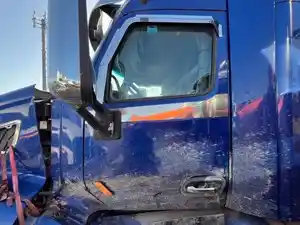 Used 2019 Peterbilt 579 Door (Stock #2-5065-6)) Part Image
