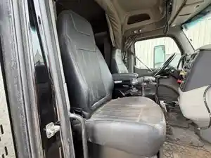 Used 2020 Peterbilt 567 Seat (Stock #2-6058-11)) Part Image