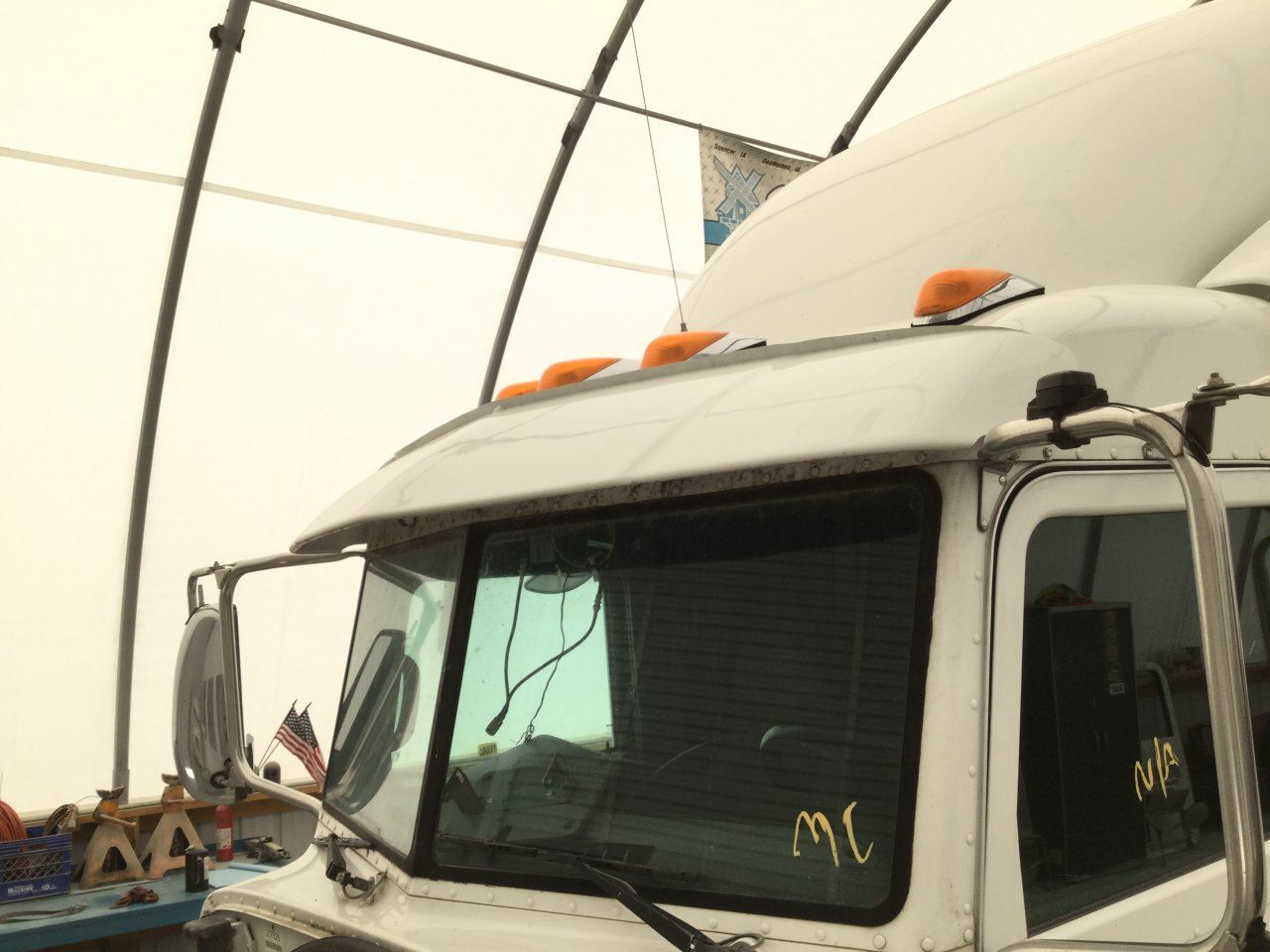 2013 PETERBILT 386 (Stock 24668799) Sun Visors TPI