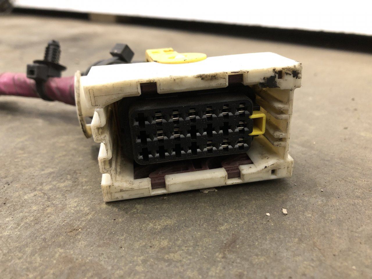 Kenworth T680 Tail Light Wiring Harness