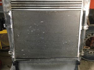 Used 2001 Mack CX613 Vision A/C Condenser (Stock #MAC01639-15)) Part Image