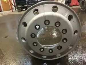 Used 2002 Hub Pilot / Unimount 22.5 x 9" Wheel (Stock #INT02677-21)) Part Image