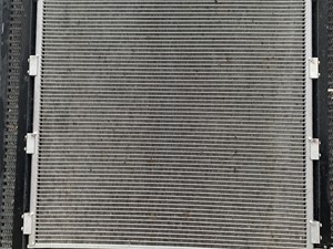 Used 2002 Peterbilt 379 A/C Condenser (Stock #PET02510-15)) Part Image