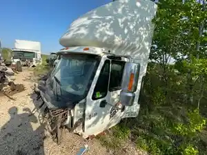 Used 2007 International 8600 Cab (Stock #INT07709-19)) Part Image