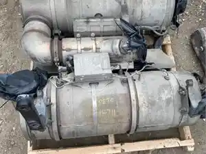 Used 2014 Peterbilt 587 Diesel Particulate Filter (DPF) (Stock #PET14711-20)) Part Image
