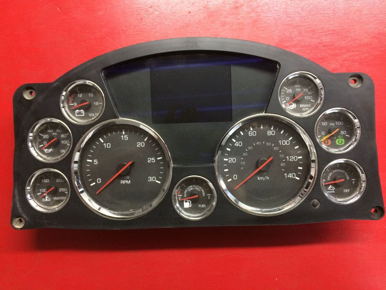 2015 Kenworth T880 (Stock KW1538223) Instrument Cluster TPI