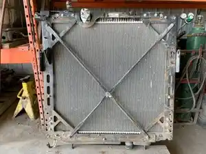 Used 2016 Kenworth T680 Radiator (Stock #KW16658-13)) Part Image