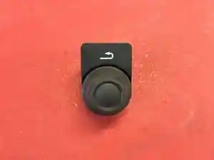 Used 2017 Kenworth T680 Combination Switch (Stock #KW17490-38)) Part Image