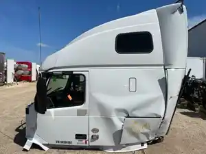 Used 2017 Volvo VNL670 Cab (Stock #VOL17710-16)) Part Image