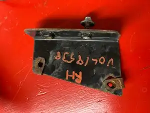Used 2018 Volvo VNL760 Bracket (Stock #VOL18578-29)) Part Image