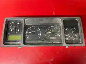 Used 1998 Volvo VNL420 Instrument Cluster (Stock #VOL98789-17)) Part Image