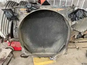 Used 2005 Peterbilt 378 Radiator (Stock #PET05835-6)) Part Image