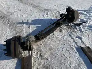 Used 2007 Peterbilt 387 Front Axle, Complete (Stock #PET07840-10)) Part Image