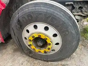 Used 2016 22.5" Steer Goodyear Tire (Stock #FRT16870-12)) Part Image