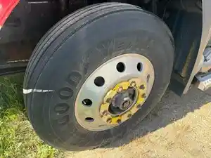Used 2016 22.5" Steer Goodyear Tire (Stock #MAC16865-12)) Part Image