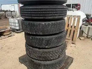Used 2018 22.5" Steer BF Goodrich Tire (Stock #KW18856-11)) Part Image