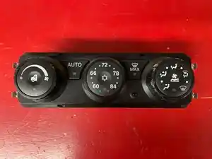 Used 2024 Kenworth T680 Heater/AC Control Assy (Stock #KW24757-27)) Part Image