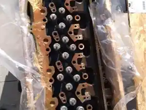 Used Cat C-13 Head Image