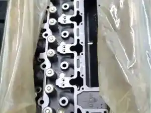 New Cummins Head Image