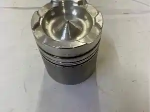 New Cummins Piston & Rod Image
