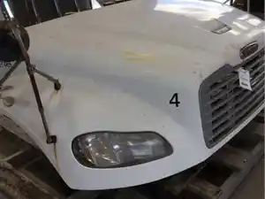 Used 2007 Freightliner M2 106 medium duty Hood Image