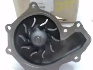 New Isuzu Water Pump (Stock #171854)) Part Image