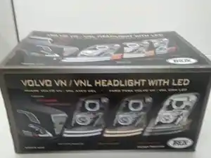 New Volvo VNL Headlamp Assy (Stock #177588)) Part Image