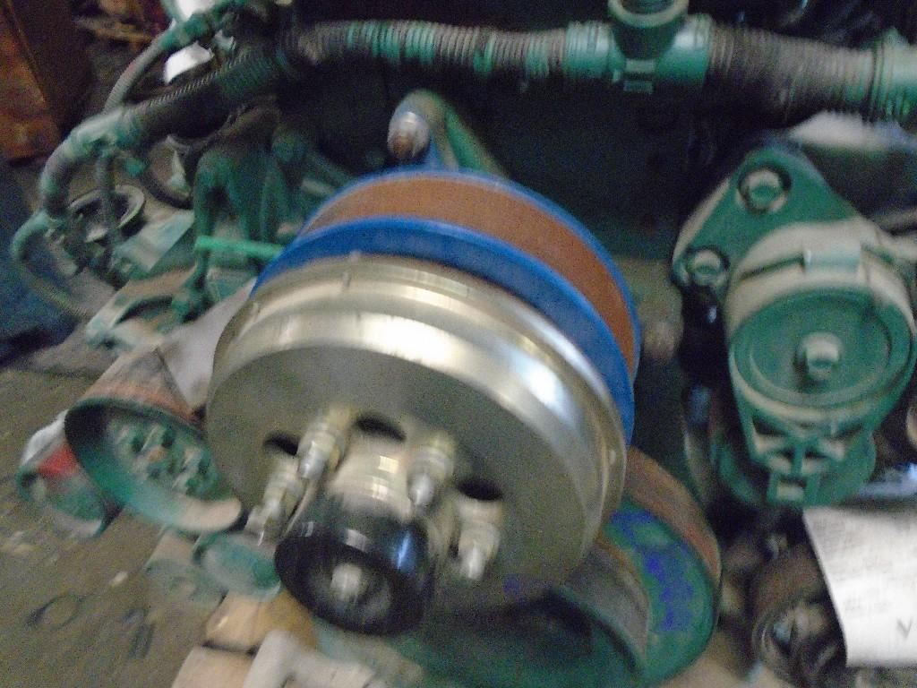 2015 VOLVO D13Kysor_010021884 (Stock 110460) Fan Clutch/Hubs TPI