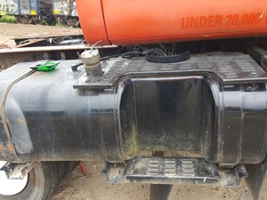 Used 2000 GMC C6500 Fuel Tank (Stock #21-106-10)) Part Image