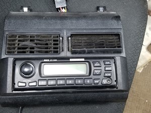 Used 2000 GMC C6500 Radio (Stock #21-197-11)) Part Image
