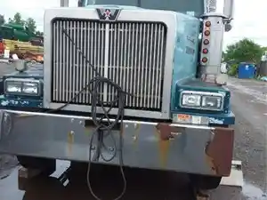 Used 2000 Western Star 4900 Hood (Stock #23-068-6)) Part Image