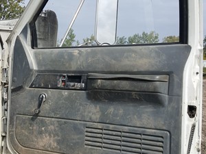 Used 2002 Chevrolet C6500 Door (Stock #20-124-5)) Part Image