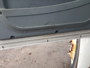 Used 2002 International 4300 Door (Stock #20-157-2)) Part Image