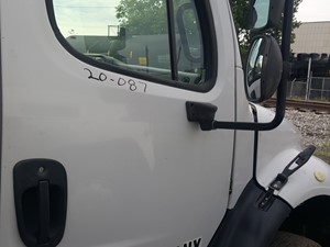 Used 2005 Freightliner M2 106 Door (Stock #20-087-6)) Part Image