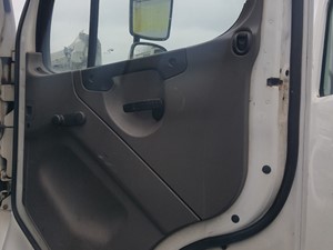 Used 2005 Freightliner M2 106 Door (Stock #20-159-6)) Part Image