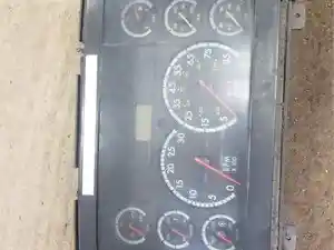Used 2005 Sterling ACTERRA Instrument Cluster (Stock #21-037-4)) Part Image