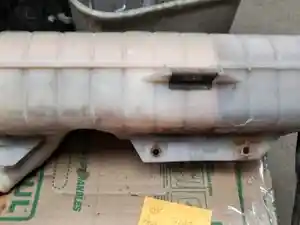 Used 2005 Volvo VNL Coolant Reservoir (Stock #21-227-6)) Part Image