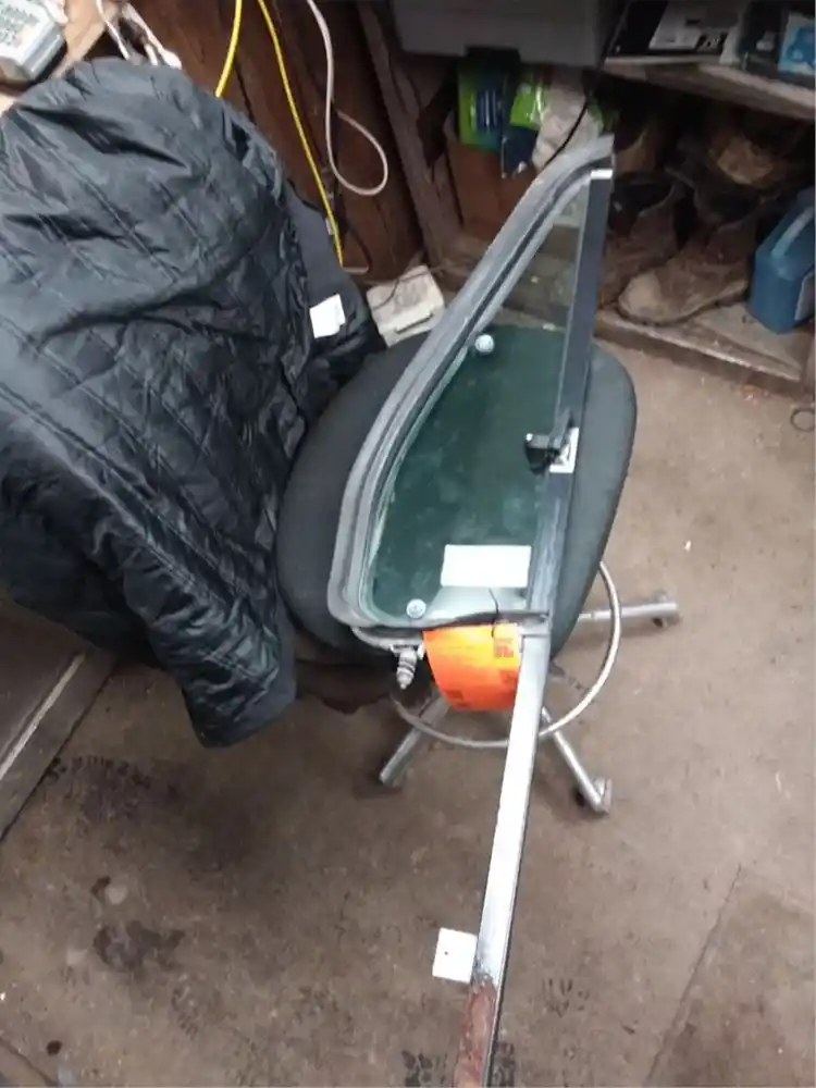 Used 2007 Sterling 9500 SERIES Door Vent Window for sale | Depew 