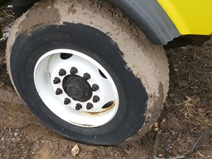 Used 2007 Sterling L8500 Front Axle, Complete Image