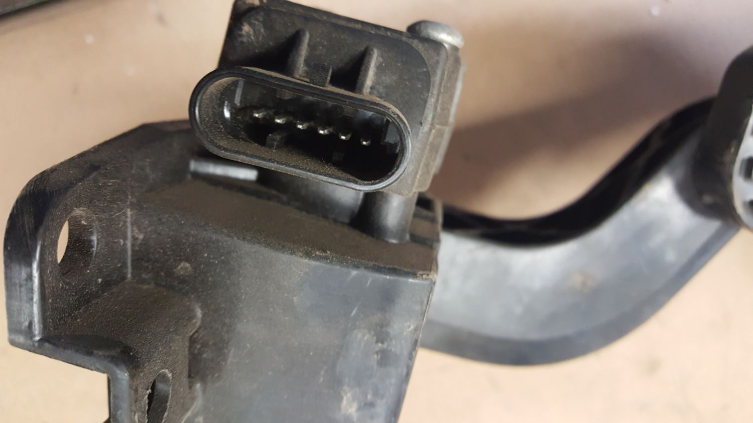 Used 2013 Freightliner Cascadia Throttle Position Sensor for sale